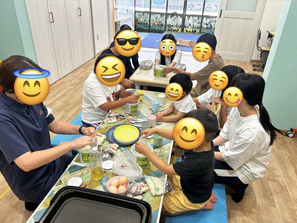 きょうのプログラムは『かにごっこ』🦀